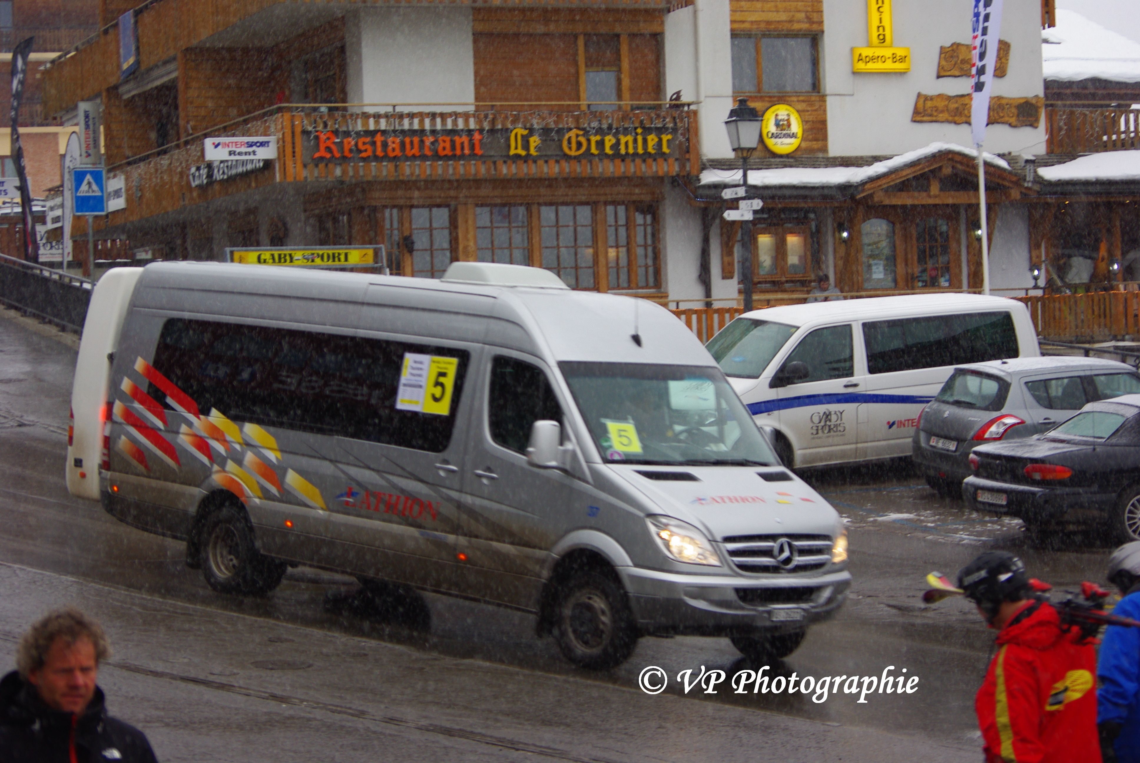 Photo d'un Car à Lathion Voyages